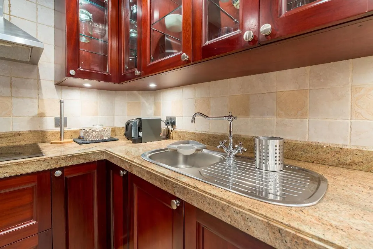 Spacious 2Bedroom With Burj View In Downtown Dubai 0*,